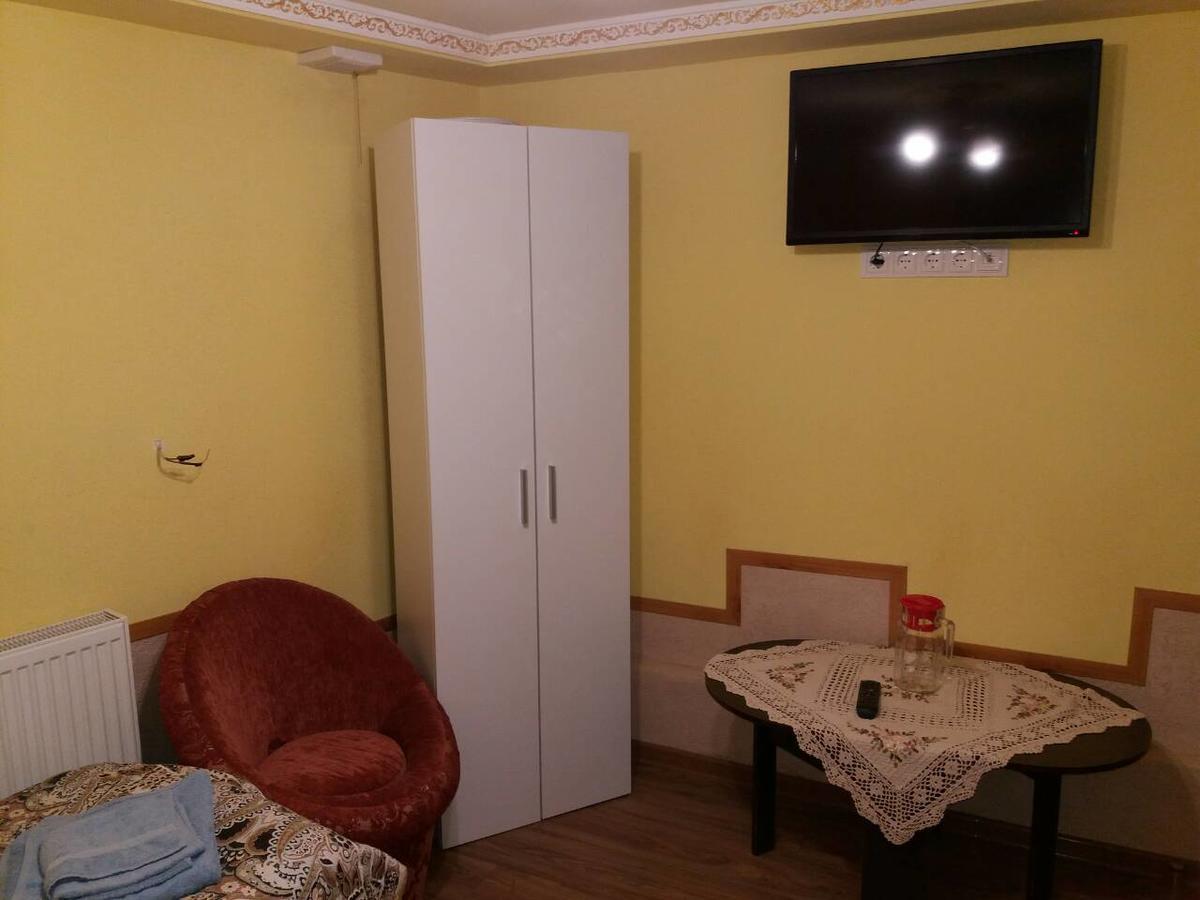 Guest House Zhanna Berehove  Exterior photo