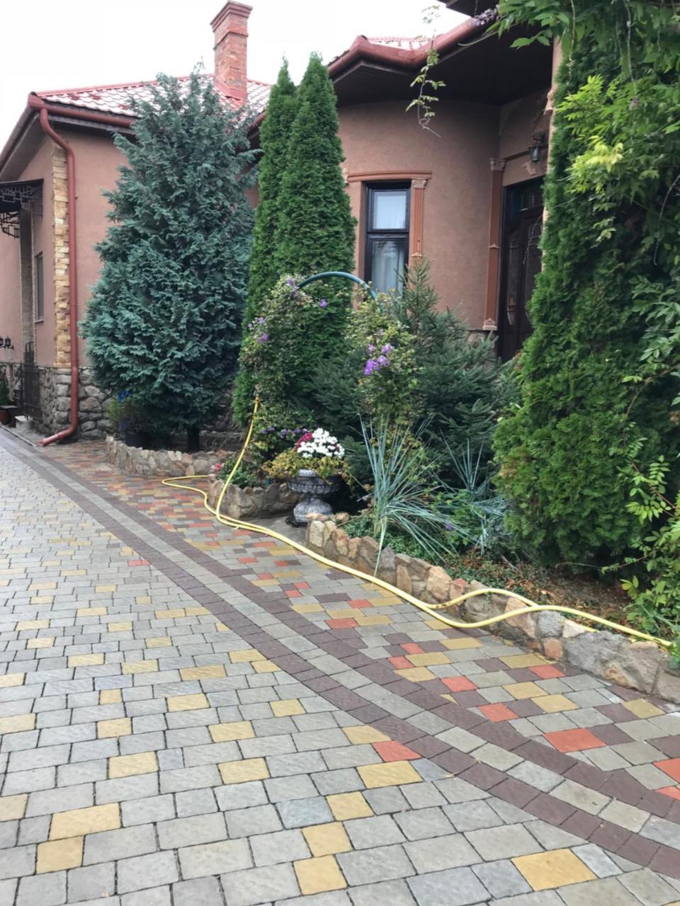 Guest House Zhanna Berehove  Exterior photo